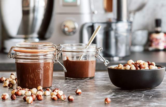 Hasselnötskräm med choklad