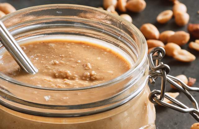Jordnötssmör i köksassistent