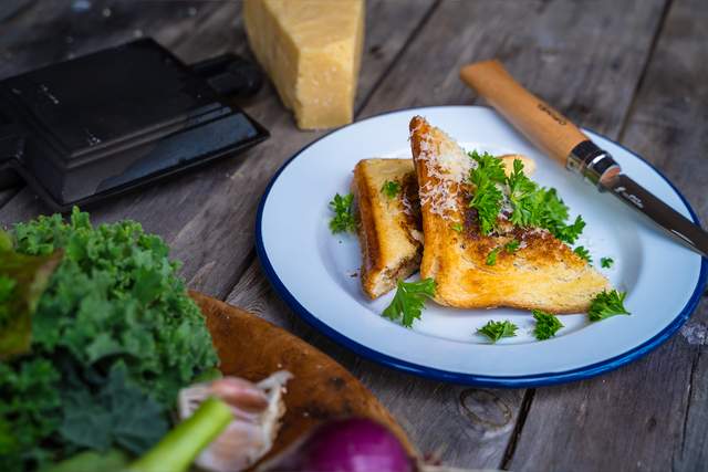 Grillad svampmacka med rödgul trumpetsvamp